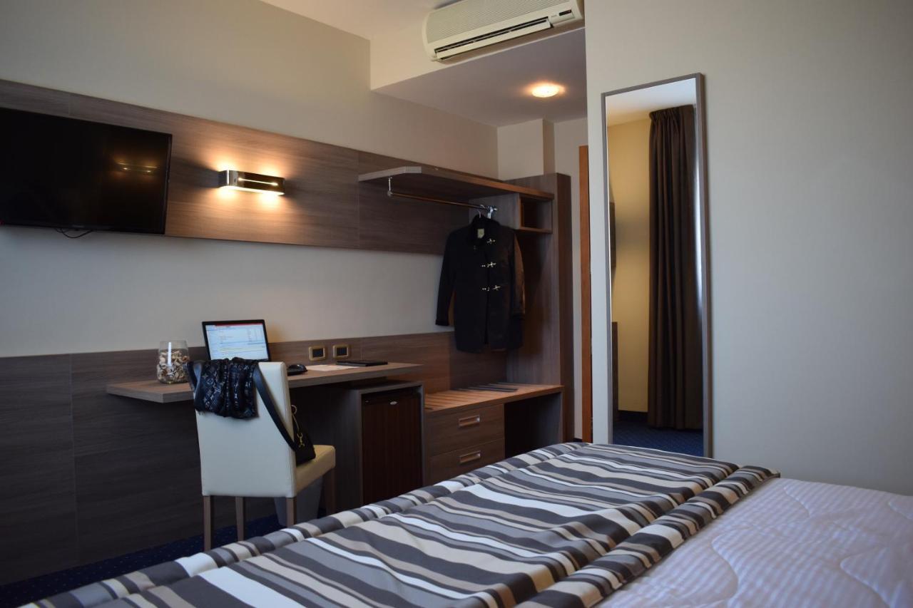 Roma Domus Hotel Ponzano Romano Εξωτερικό φωτογραφία
